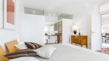 Apartamento, terraço | Cortinas blackout, Wi-Fi de cortesia, roupa de cama