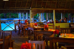 Breakfast, lunch and dinner served - Kikoi Boutique Hotel (Michamvi)