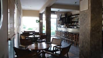 Bar (en el alojamiento)