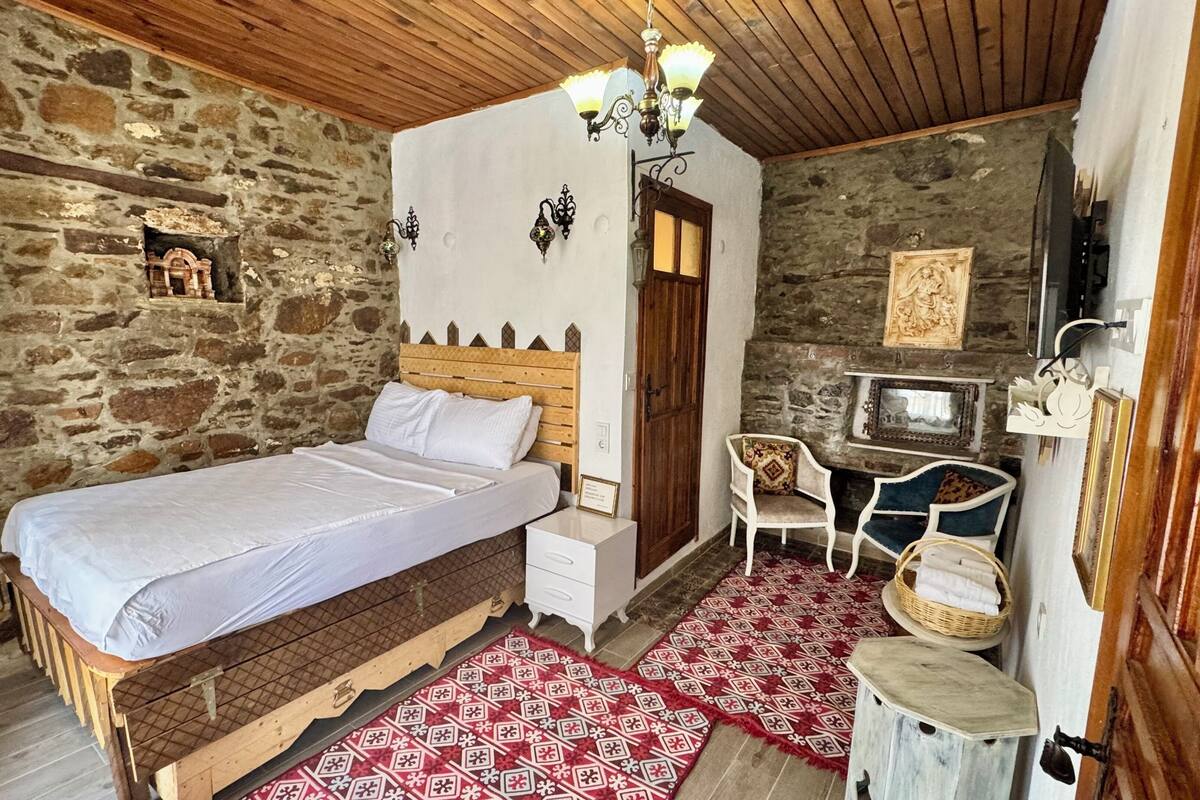 Efes Oda | Ropa de cama de alta calidad y wifi gratis