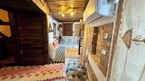 Zeytin Oda | Living area | Flat-screen TV