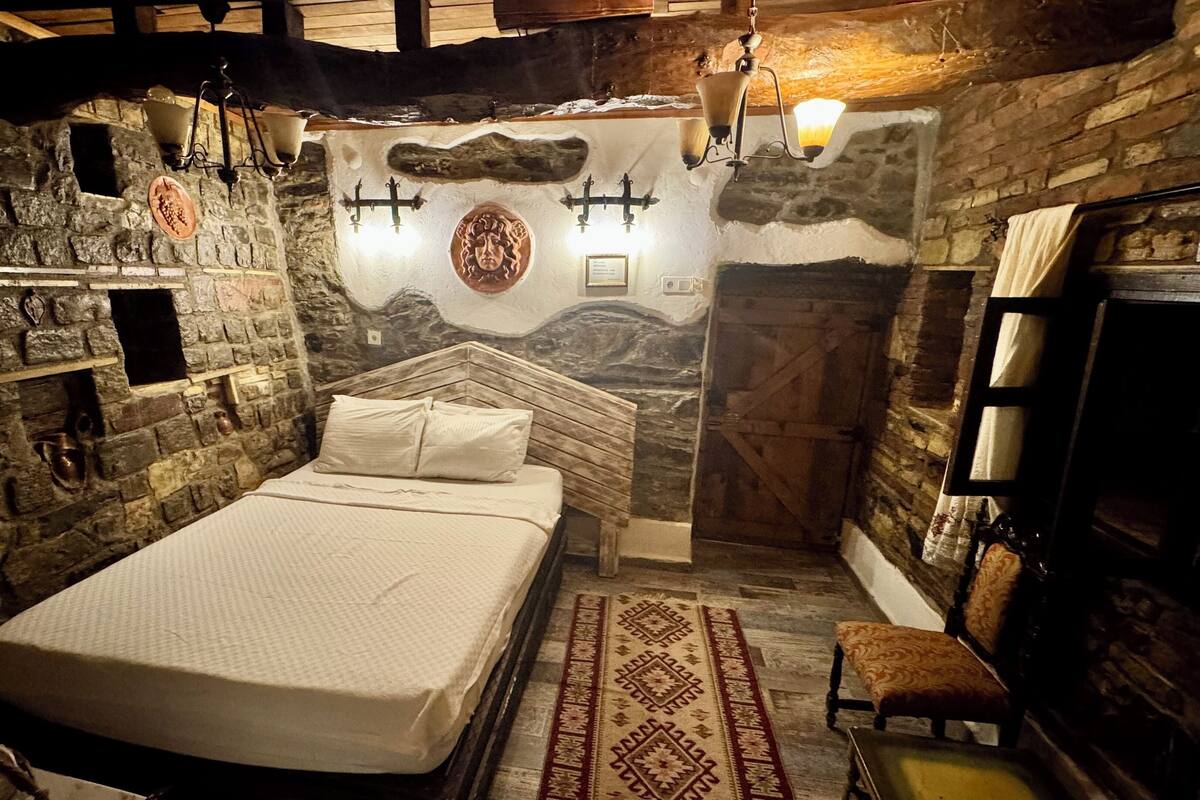 Artemis Oda | Ropa de cama de alta calidad y wifi gratis