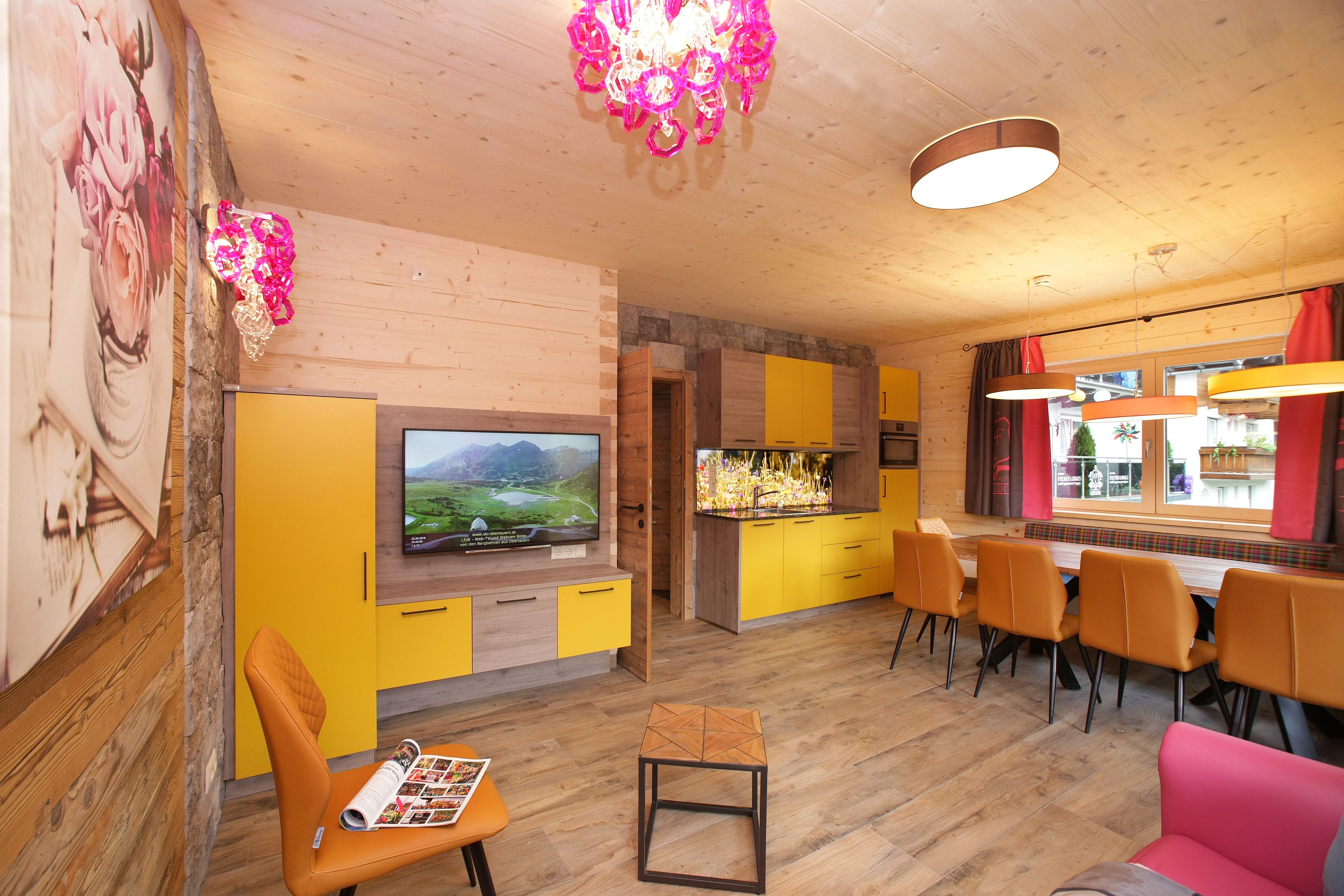 Suite – executive, 4 soverom, fjellutsikt, ved fjell | Bad | Dusj, toalettartikler (inkludert), hårføner og håndklær