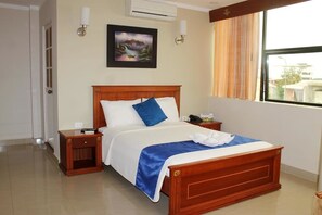 Single Room | In-room safe, desk, iron/ironing board, free cots/infant beds - Hotel Adriands (Machala)