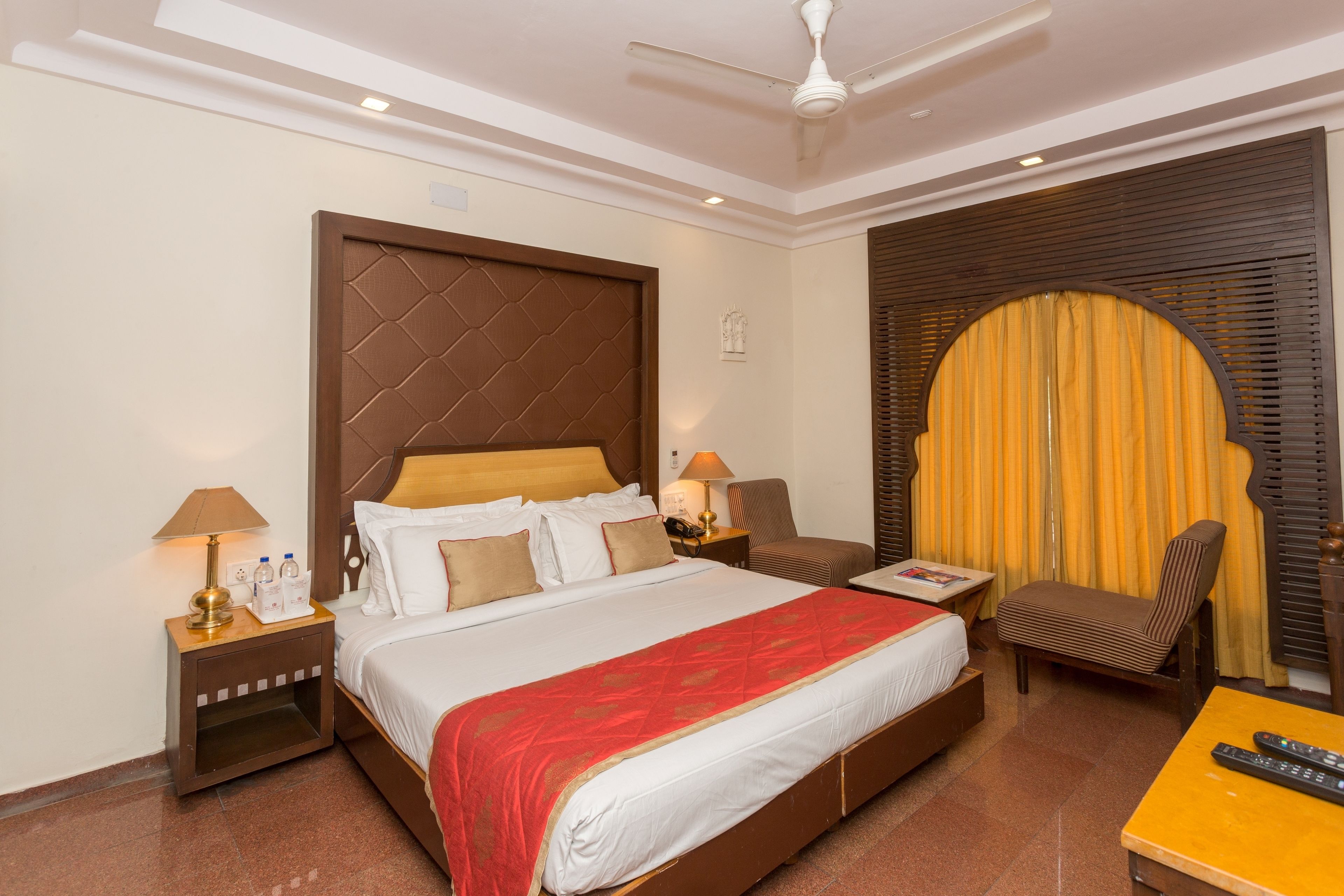 deluxe non lake facing room | in-room safe, free wifi