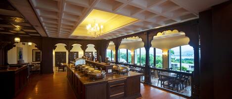 Daily buffet breakfast (INR 350 per person)