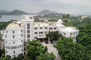 Aerial view - Hotel Hilltop Palace (Udaipur)