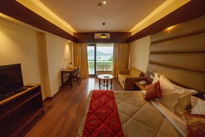 Super Deluxe Lake Facing Room | View from room - Hotel Hilltop Palace (Udaipur)