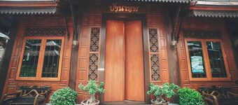 Baanthep Antique Homestay