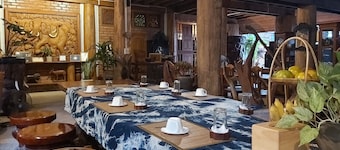 Baanthep Antique Homestay