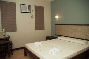 Desk, iron/ironing board, rollaway beds, free WiFi