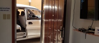 Unit 6  4BR Wanay Apartment