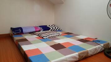 Apartemen, 4 kamar tidur | 4 kamar tidur, meja kerja, tempat tidur lipat/tambahan, dan Wi-Fi gratis