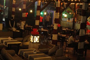 2 Restaurants, internationale Küche
