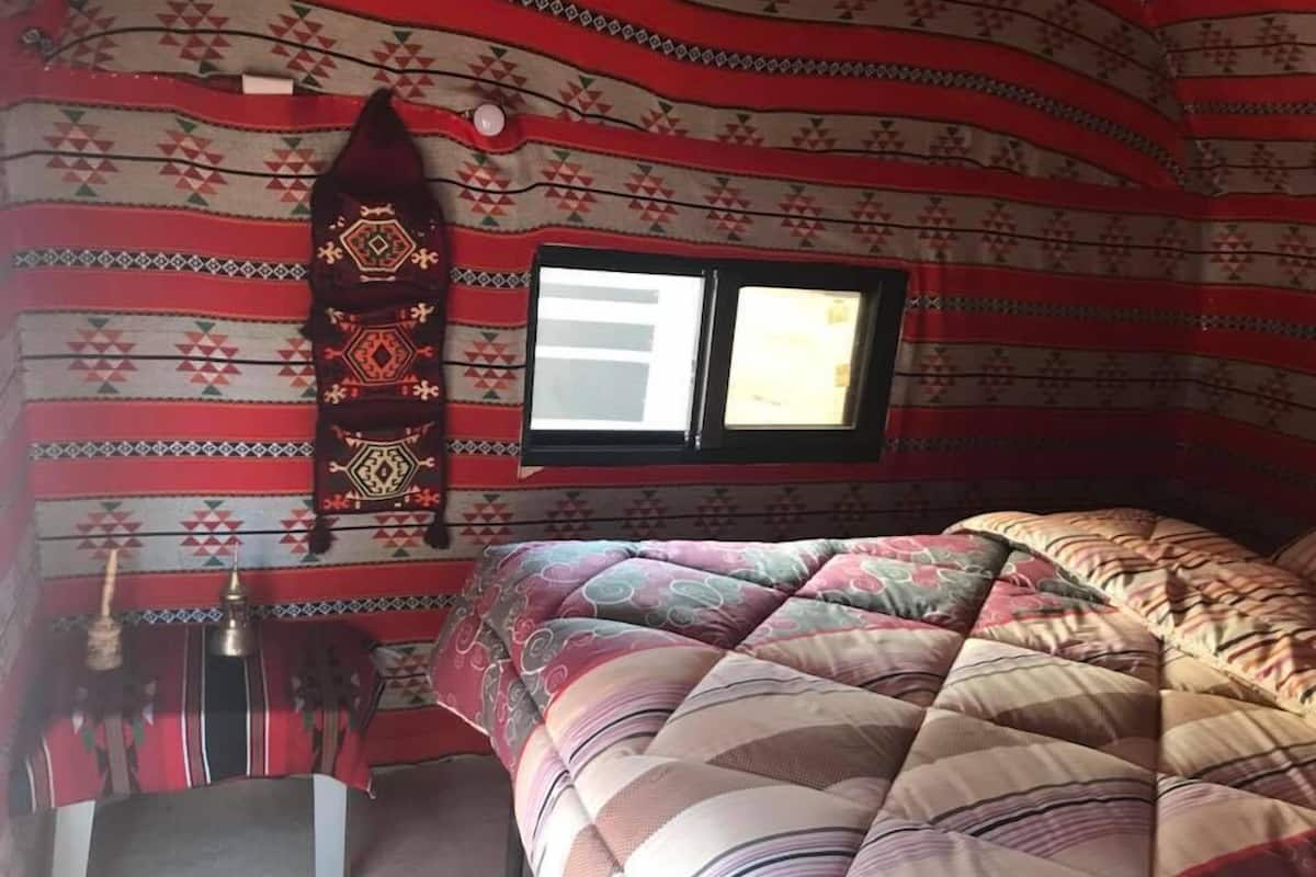 Soundproofing, bed sheets
