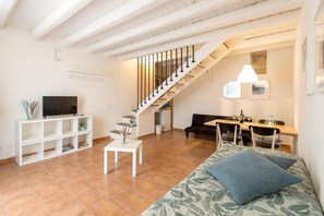 1 bedroom, desk, iron/ironing board, cots/infant beds - Residence Ortigia (Syracuse)