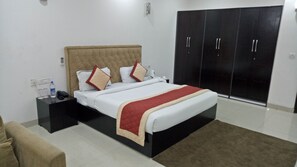 In-room safe, desk, iron/ironing board, rollaway beds
