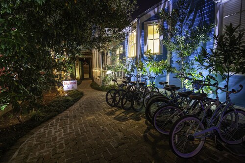 Best Location 7BR Next to FR Quarter! By YouRent