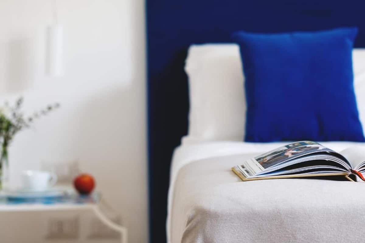 Premium bedding, down duvets, minibar, in-room safe