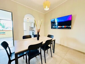 Appartement Deluxe, 3 chambres (5) | Coin séjour