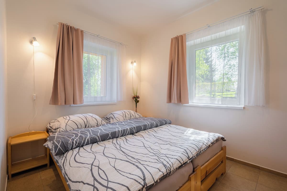 อพาร์ทเมนท์, 1 ห้องนอน (Apt 4) | พื้นที่ทำงานแบบใช้แล็ปท็อป, ผ้าม่านกันแสง, เปล/เตียงเด็กอ่อน (ฟรี)
