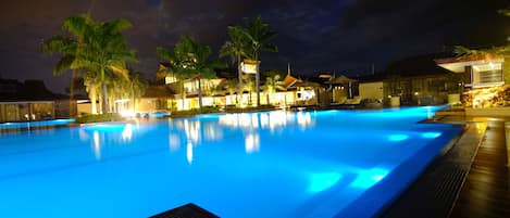 Utomhuspool