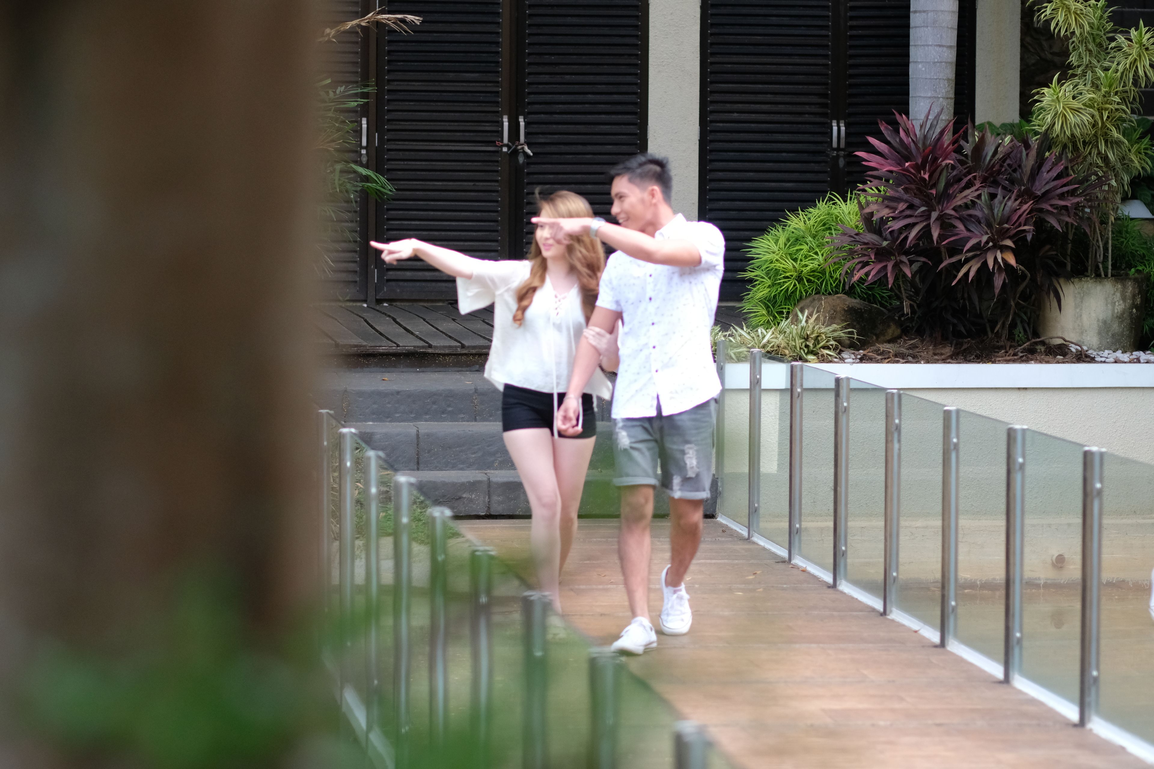 Breakfast, lunch, dinner served; local cuisine 