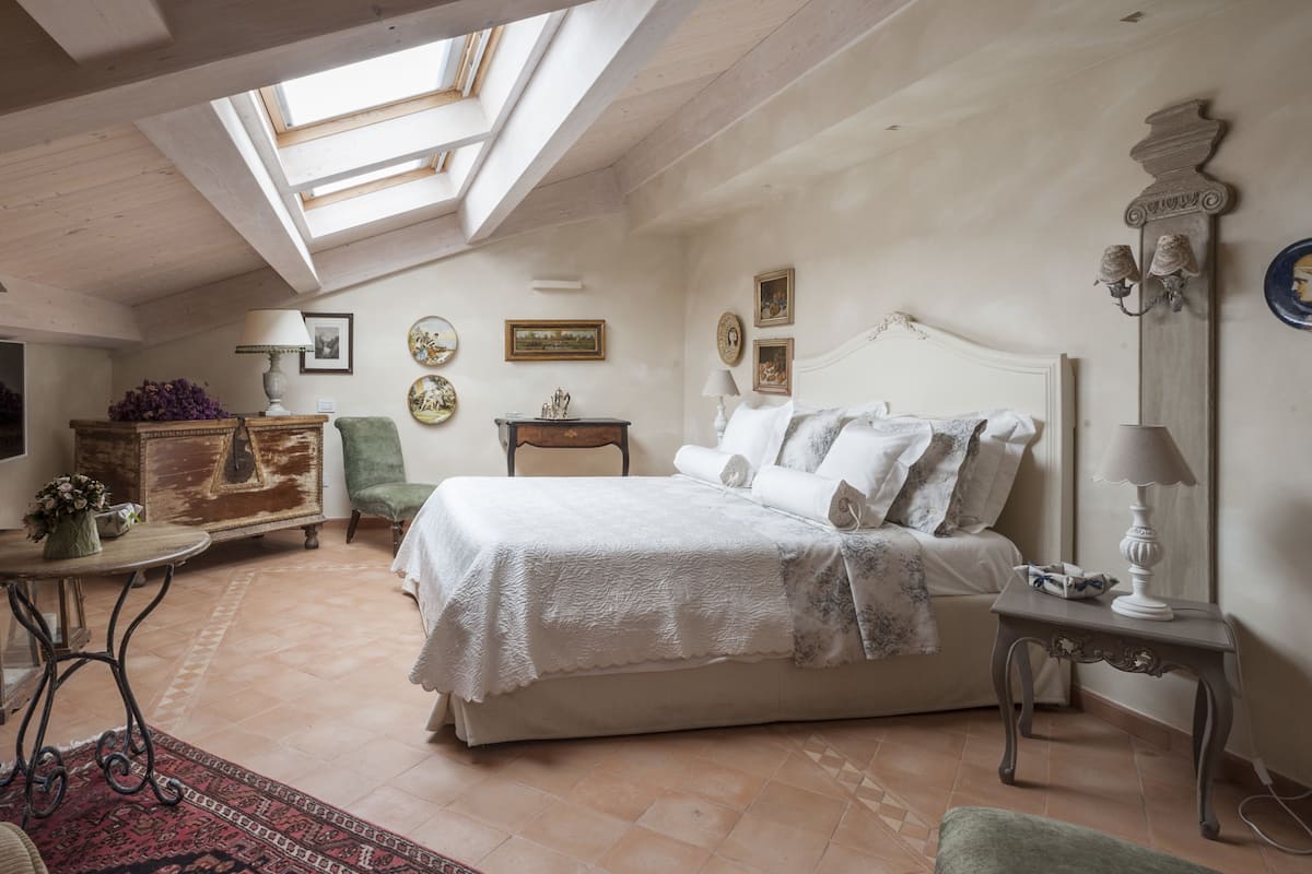 Luxury Double Room, Shared Bathroom