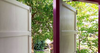 Hush Hush Cabiner - Hostel