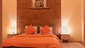 Bungalow | In-room safe, soundproofing, iron/ironing board, rollaway beds