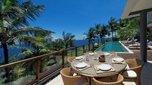 Villa, 5 Bedrooms, Sea View | Desk, iron/ironing board, free WiFi, bed sheets