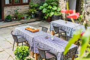 Dining - Memory of Pan＇s (Guilin)