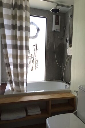 Villa | Bathroom | Combined shower/bathtub, rainfall showerhead, towels - Khao Yai The Kids Adventure (Pak Chong)