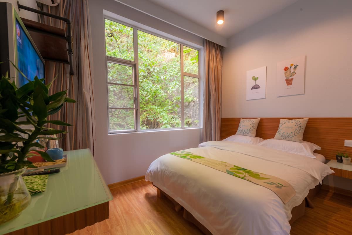 Standard Double Room | Desk, blackout drapes, free WiFi
