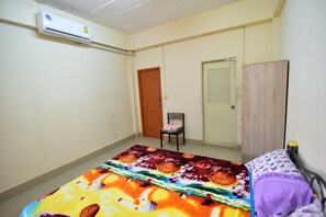 Standard Double Room - Rama Guesthouse (Bangkok)