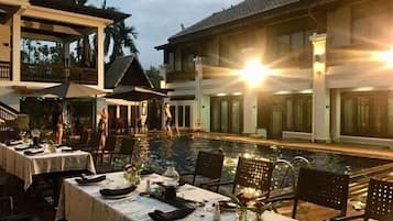 Aperto a colazione, pranzo e cena, cucina thai