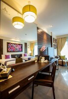 豪華雙床房, 1 間臥室, 非吸煙房, 花園景觀 | 客房設施服務