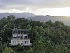 Family House | Mörkläggningsgardiner, gratis wi-fi och sängkläder