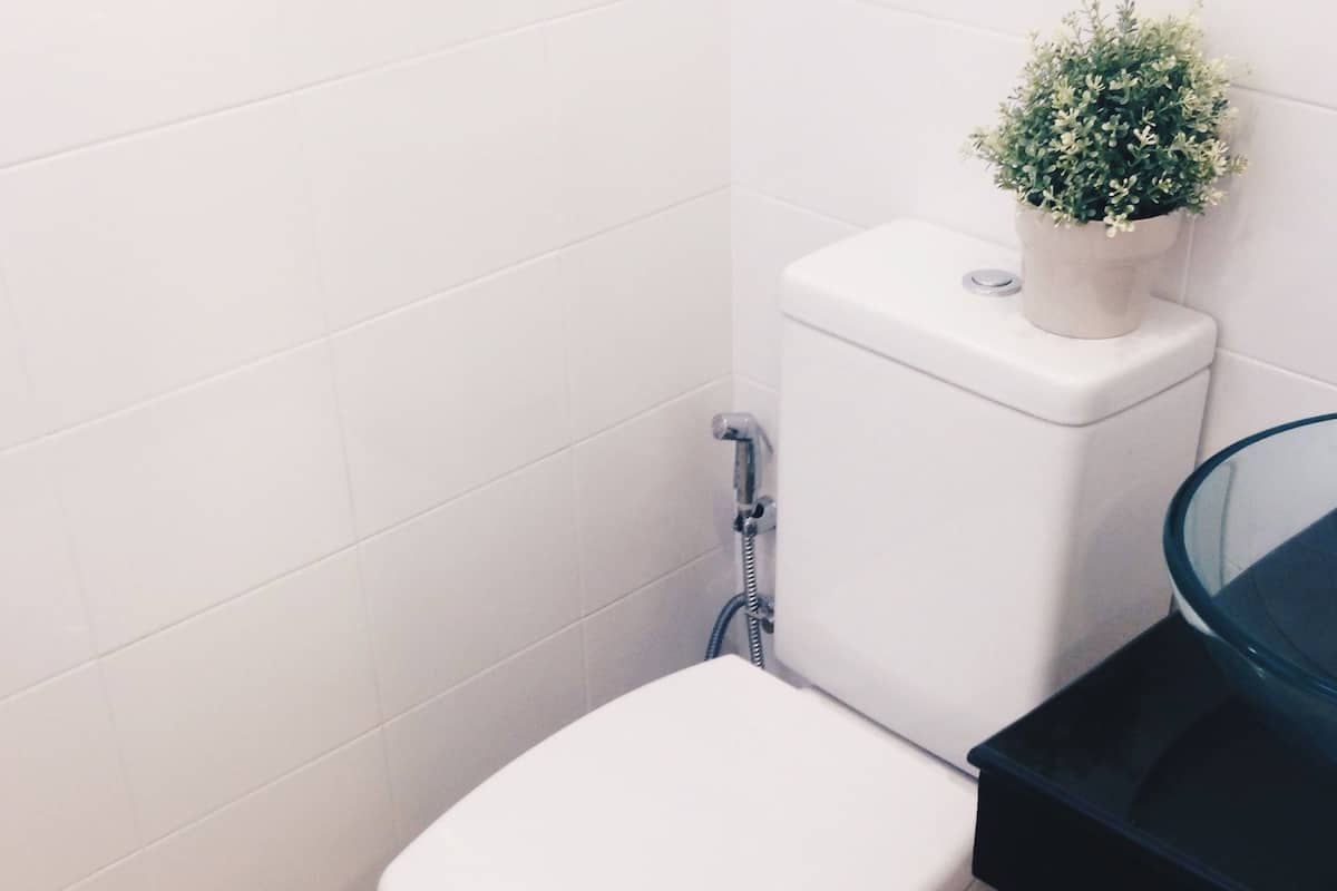 standard - 1 double | bathroom amenities | free toiletries, hair dryer, slippers, towels