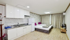 Room (17 PY, Randomly assign upon check in) | Free WiFi - Naksan Meriel Condo (Yangyang)