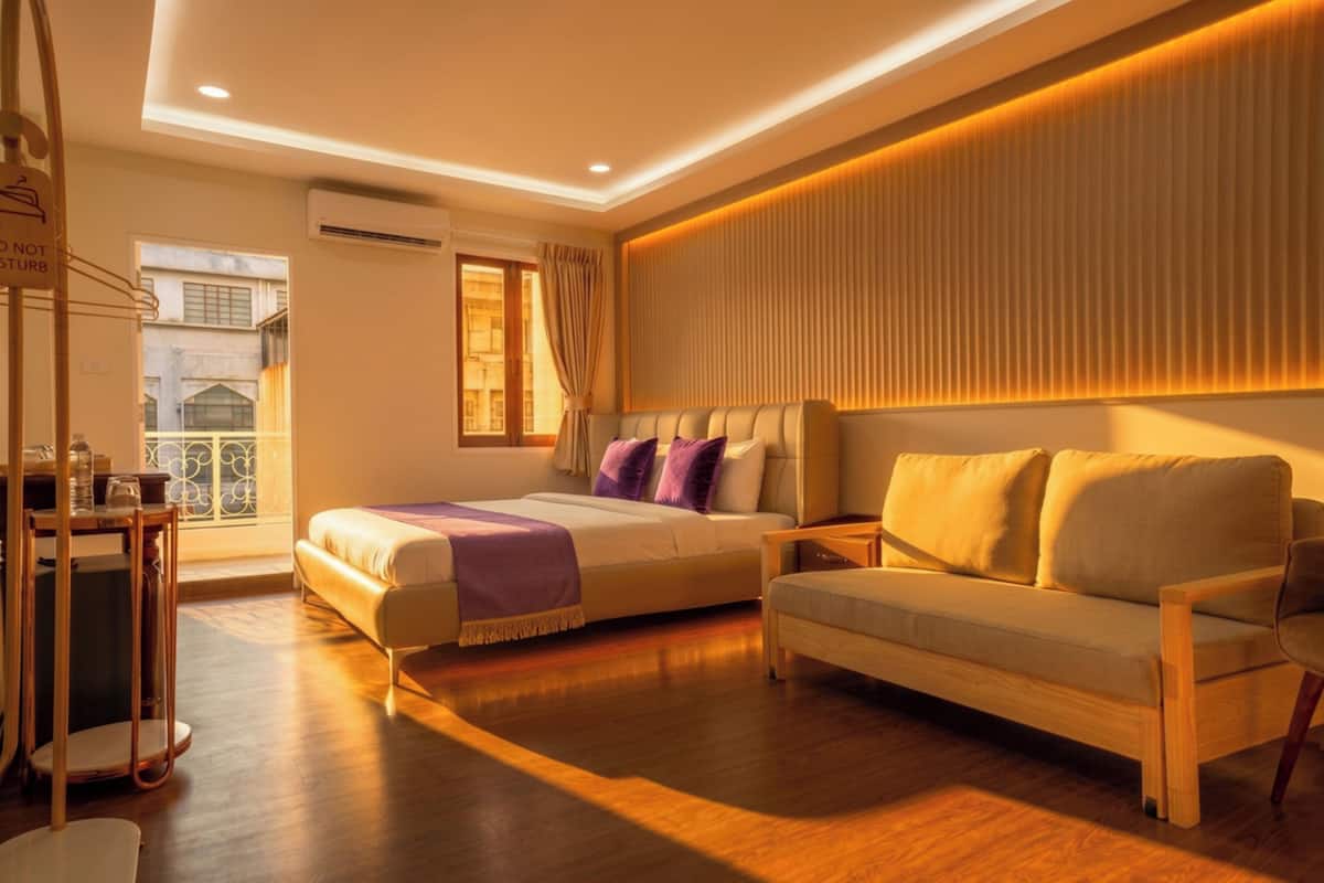 Grand Double Room | Desk, laptop workspace, soundproofing, cribs/infant beds