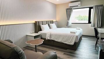 Habitación básica doble | Escritorio, espacio para trabajar con un portátil, wifi gratis