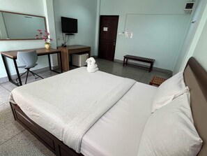 Bàn, truy cập Internet không dây miễn phí, bộ trải giường