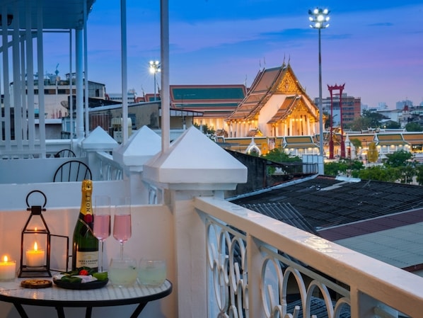 Deluxe Double or Twin Room | Balcony view