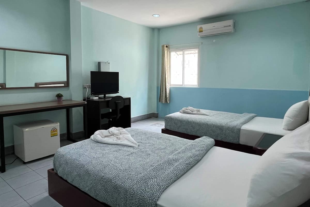Desk, free WiFi, bed sheets