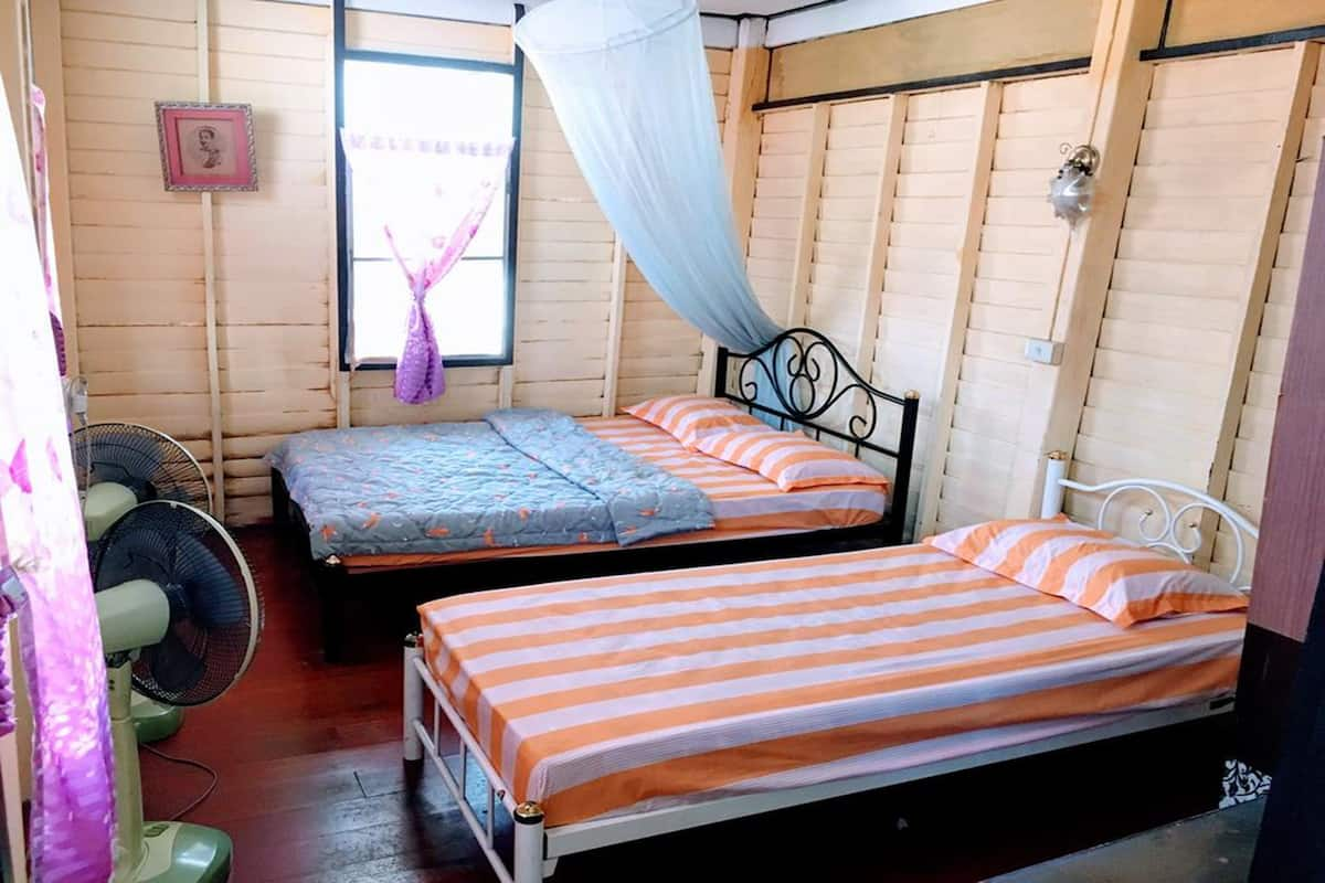 Triple Room with Shared Bathroom | 무료 WiFi