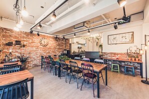 Free daily continental breakfast - Jeju Abientot (Seogwipo)