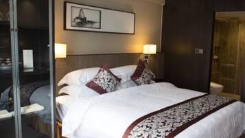 Classic Double Room | Soundproofing, free wired Internet