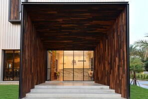 Property entrance - The Chill at Krabi Hotel (Krabi)