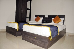 In-room safe, desk, iron/ironing board, rollaway beds